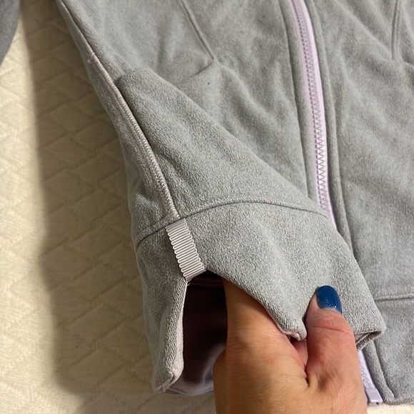 Ivivva by lululemon girls jacket, thick material fleece lined, grey/lavender, 10 - Picture 3 of 11